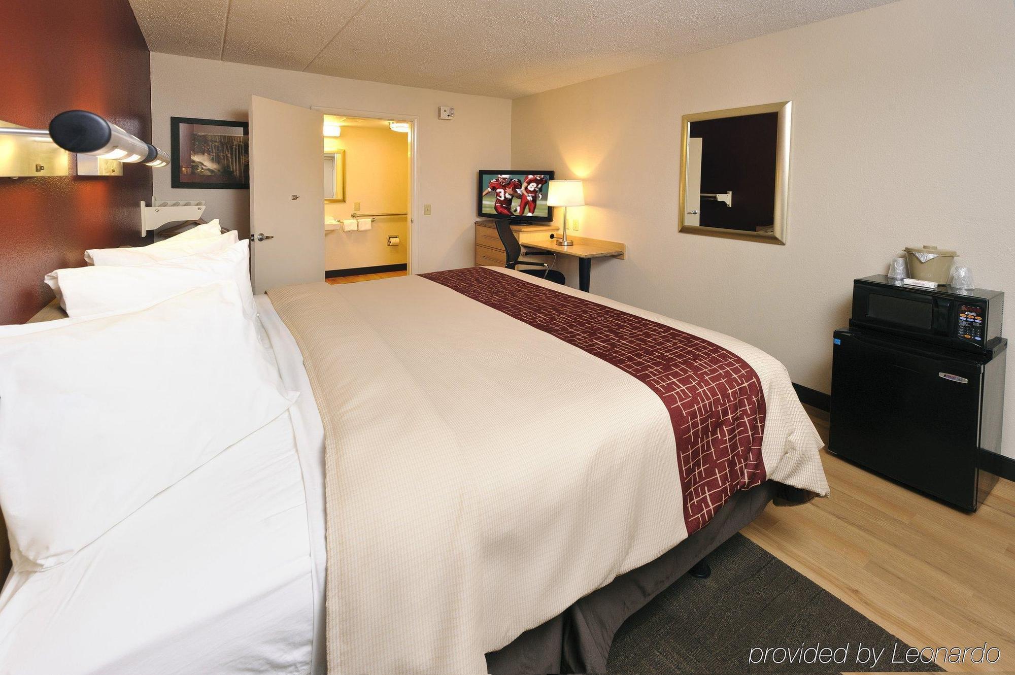 Red Roof Inn Aberdeen Room photo